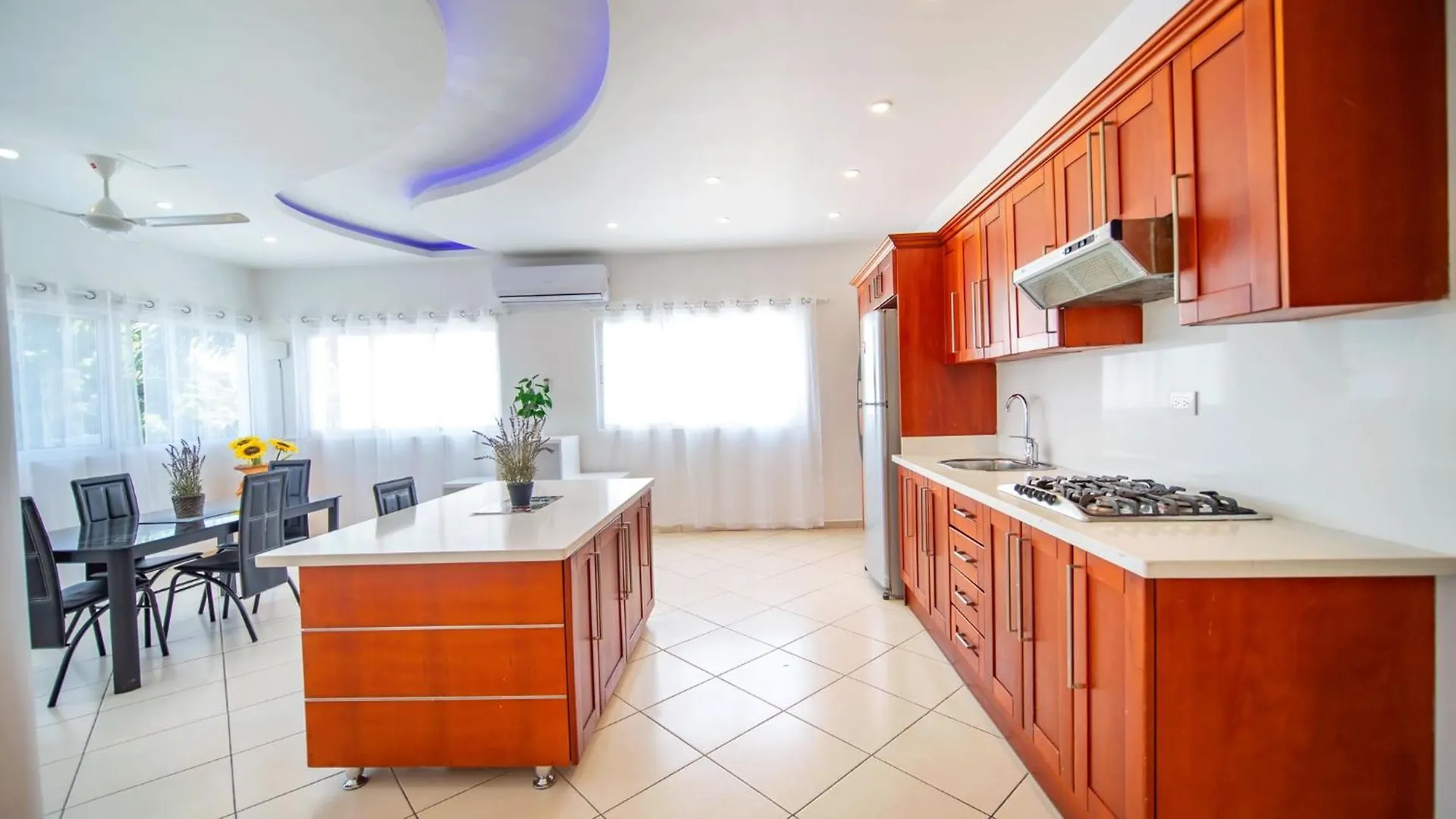 2Br Luxury Apartment In Heart Of Nightlife Area 0*, Sosúa