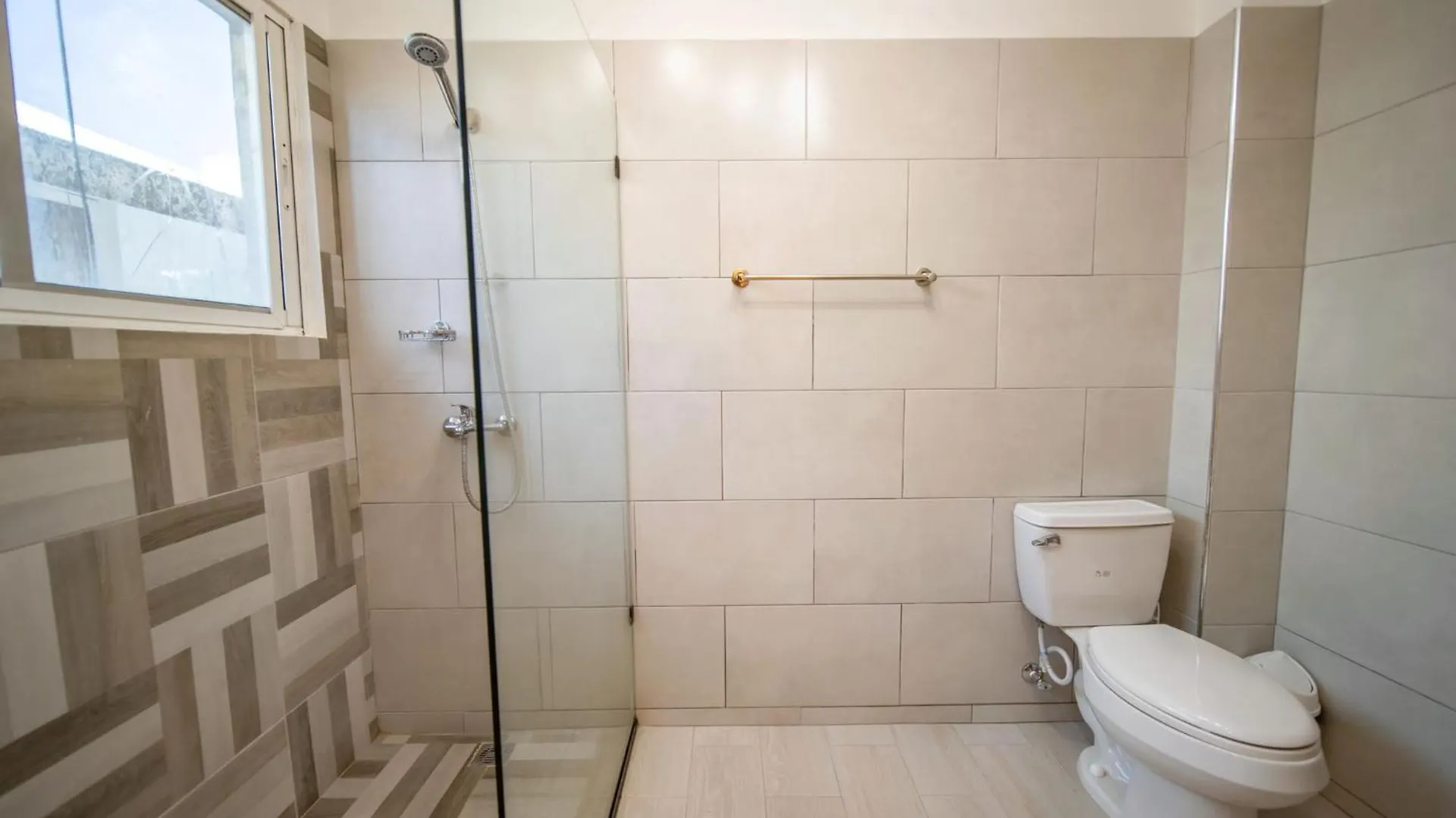 2Br Luxury Apartment In Heart Of Nightlife Area